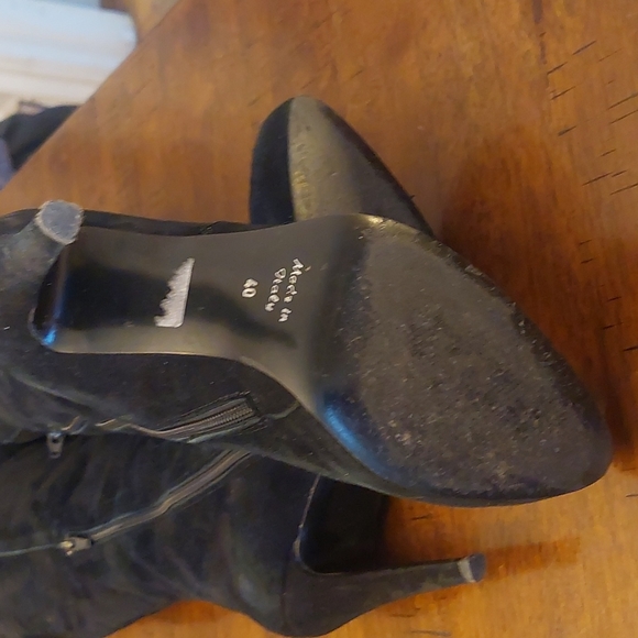 Over-the-knee Black Suede High Heel Boots - Picture 7 of 15